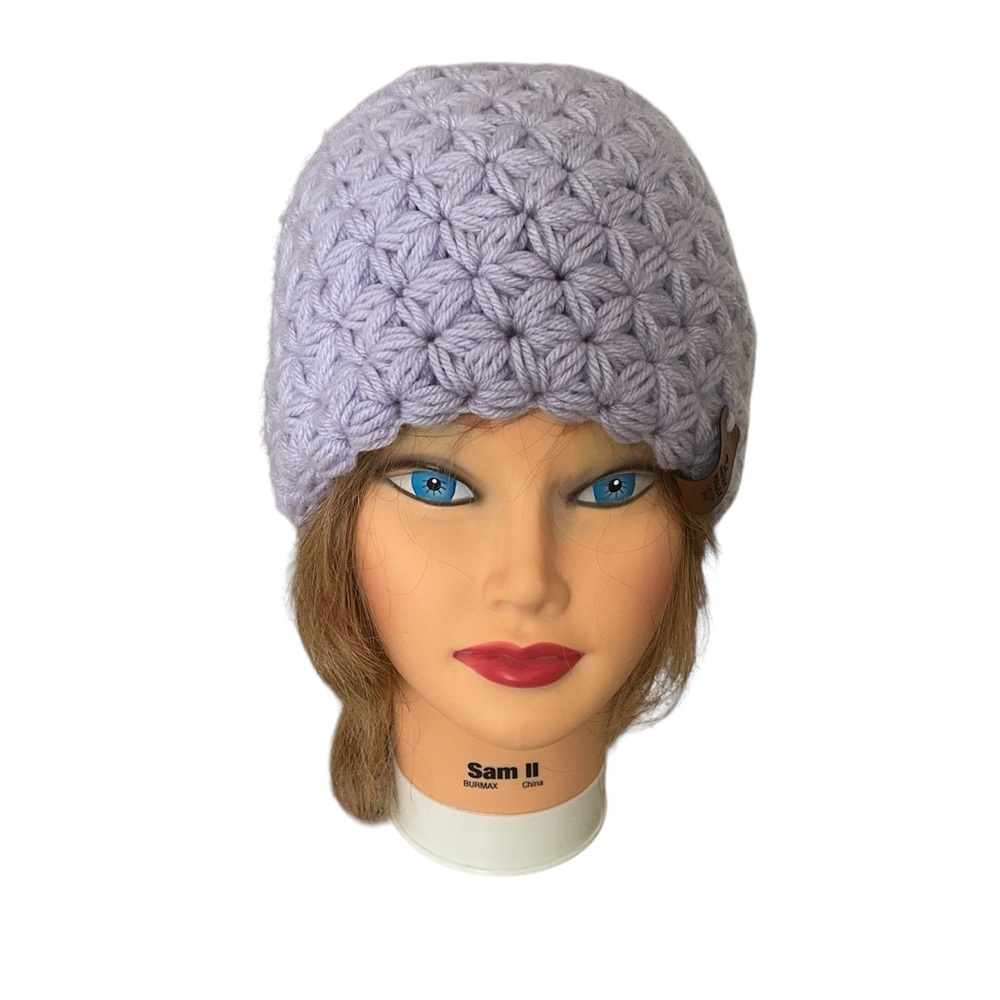 Handmade adult crochet hat in lavender with flower star jasmine design - Picture 2 of 7